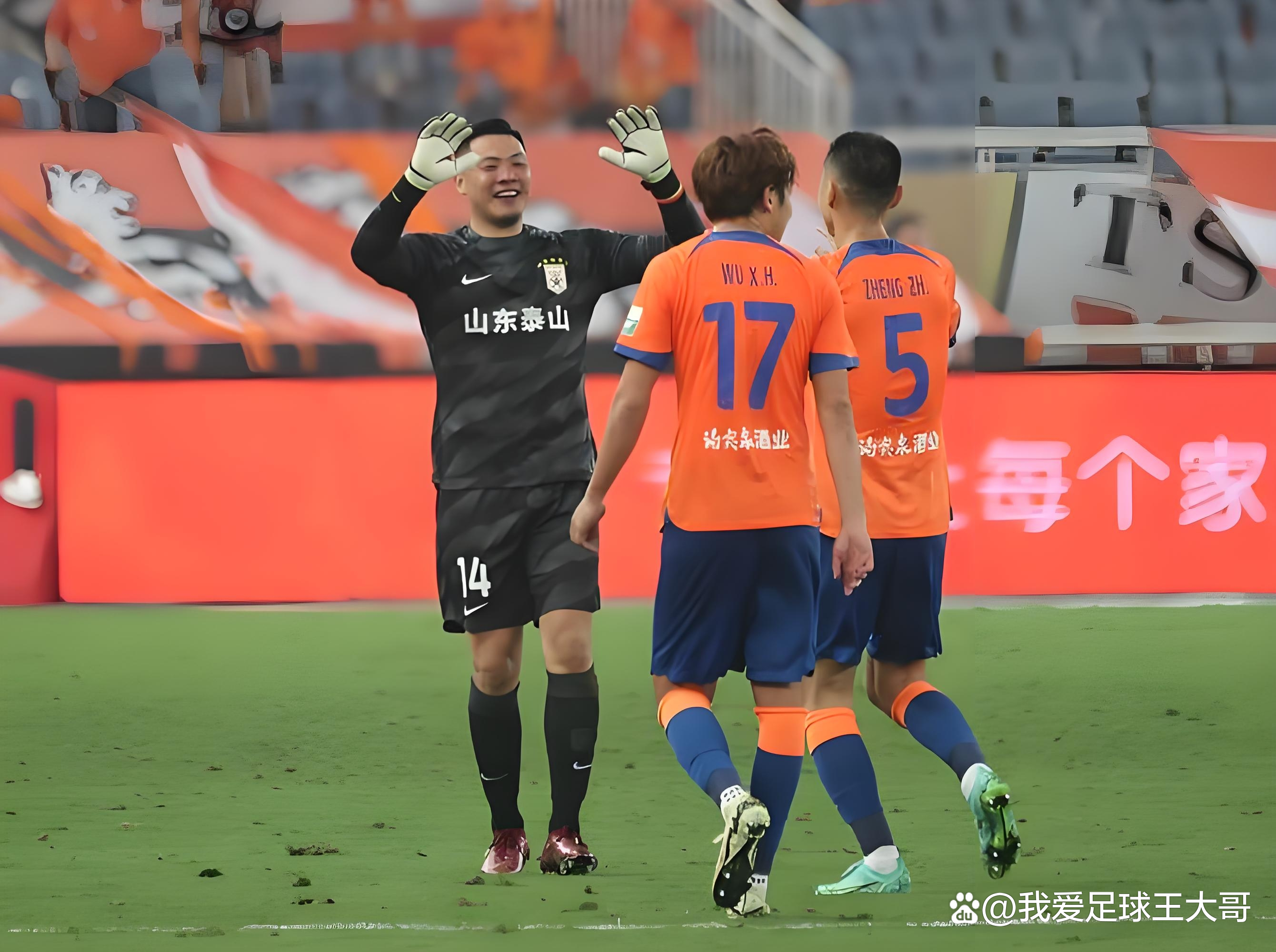 国际比赛日CBA常规赛焦点战，山东泰山刷新队史纪录，悬念犹存，临场指挥获称赞的简单介绍