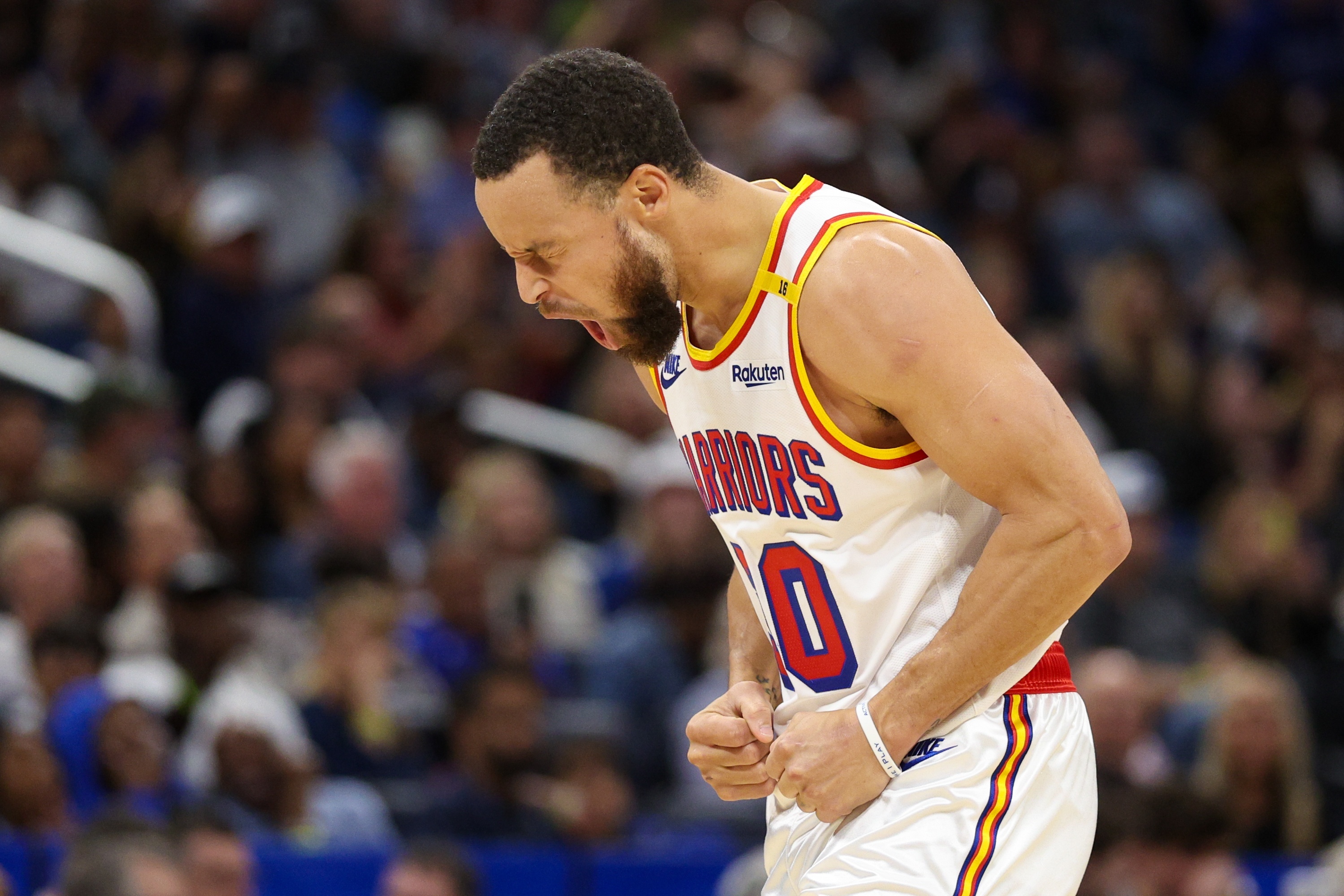 包含国际比赛日体能课后，勒沃库森状态回暖备战NBA常规赛，气氛紧张，赛季目标并未改变的词条