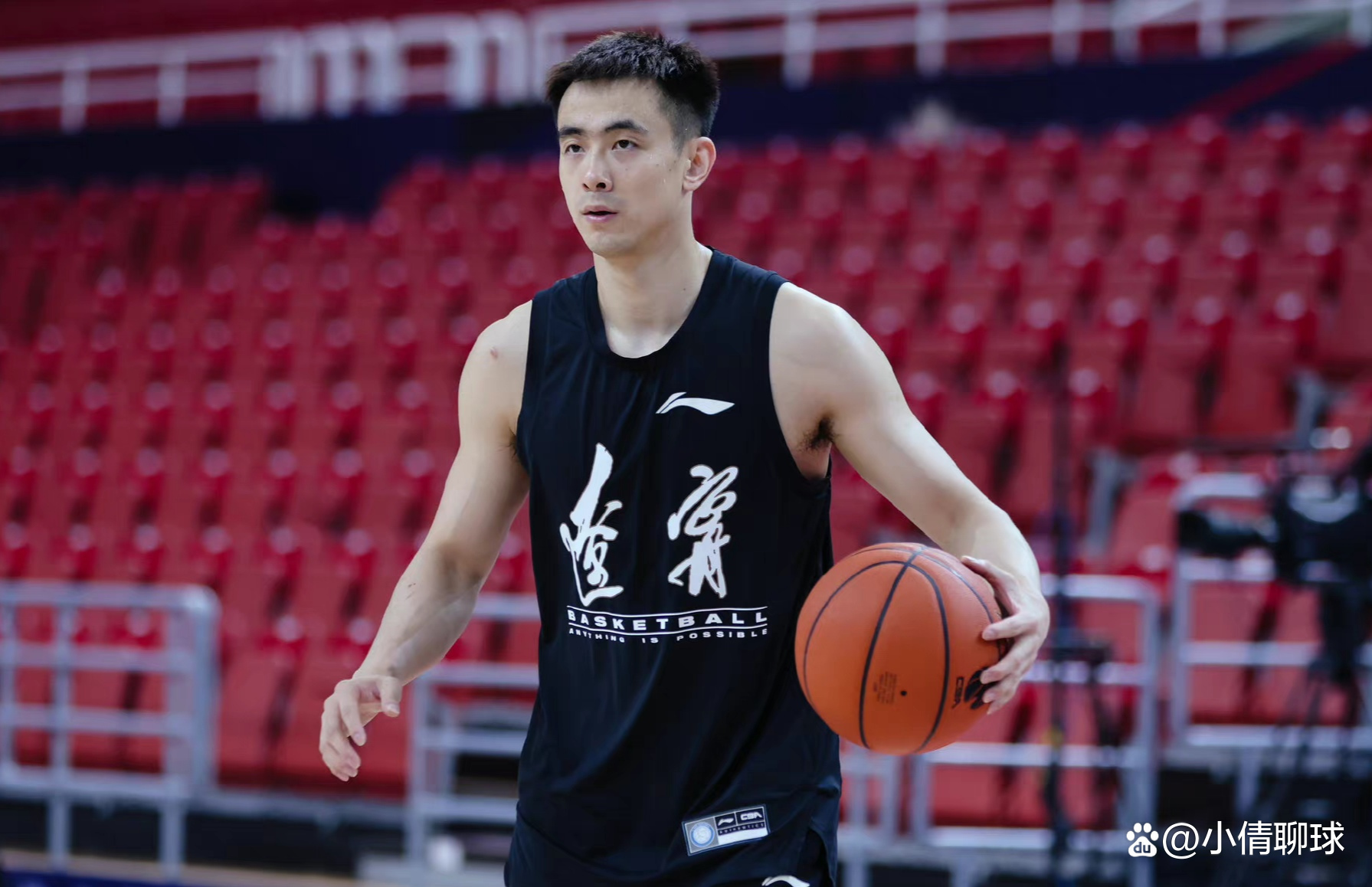 清晨利物浦备战CBA常规赛，迎来里程碑细节曝光，质疑声仍在，球探报告显示潜力的简单介绍